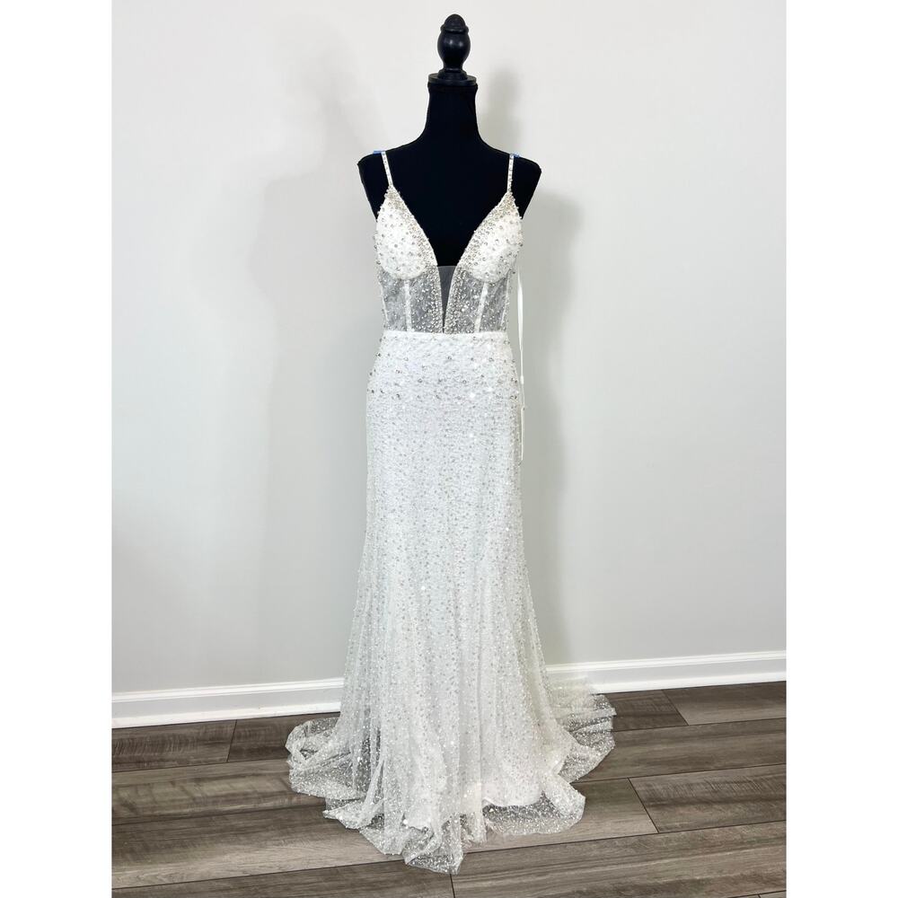 Mac Duggal Embellished Trumpet Gown Dress in White Size 6 Sequin Wedding Bridal - Picture 4 of 10